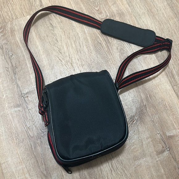 RYKA | Vintage Padded Camera Bag - Picture 5 of 7